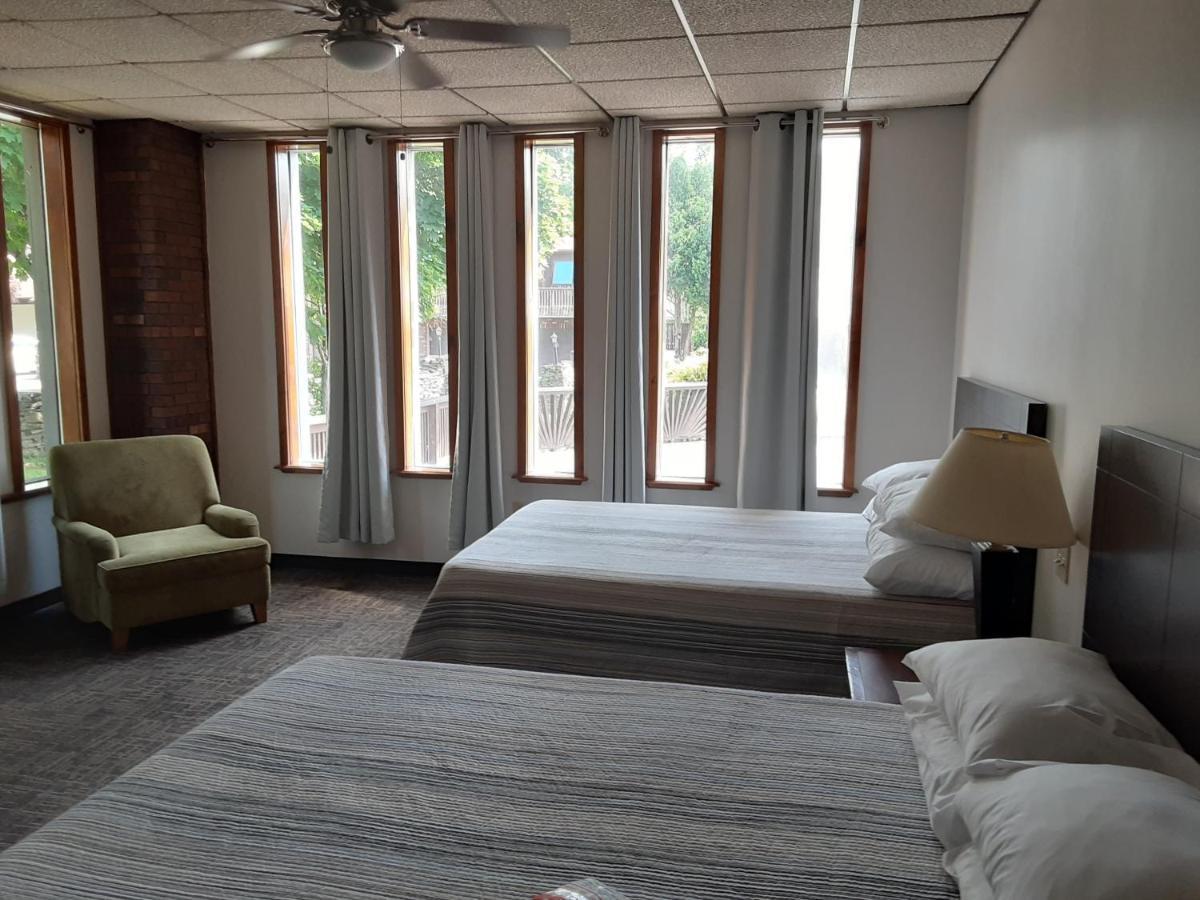 Mountain View Lodge Clifford Luaran gambar